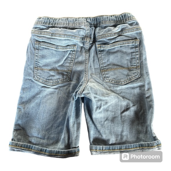 Cat & Jack Boys' Classic 'at the Knee' Pull-on Shorts - Picture 3 of 4